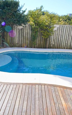 Casa à venda com 500m², 5 quartos e 5 vagasPiscina 