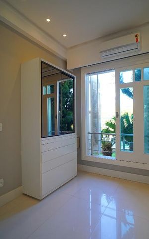Casa à venda com 500m², 5 quartos e 5 vagasSuite 5