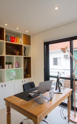 Casa à venda com 280m², 4 quartos e 2 vagasEscritório