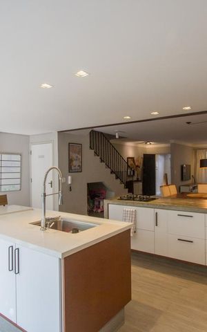 Casa à venda com 280m², 4 quartos e 2 vagasCozinha