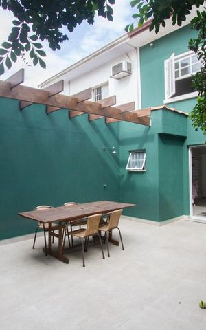 Casa à venda com 280m², 4 quartos e 2 vagasQuintal
