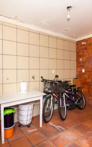 Casa à venda com 465m², 5 quartos e 3 vagasÁrea de Serviço - Casa 01