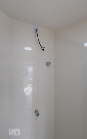 Studio para alugar com 41m², 1 quarto e sem vaga Studio para alugar com 41m², 1 quarto e sem vagaBanheiro Social