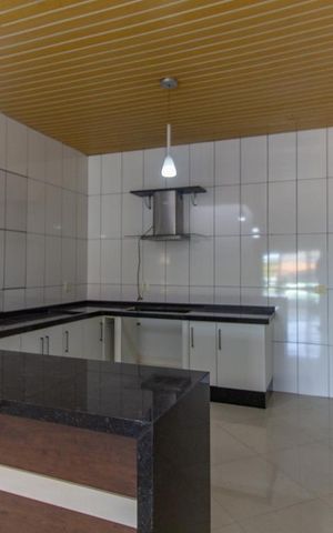 Casa à venda com 256m², 3 quartos e 2 vagas Casa à venda com 256m², 3 quartos e 2 vagasCozinha