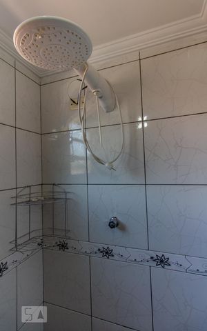 Casa à venda com 256m², 3 quartos e 2 vagas Casa à venda com 256m², 3 quartos e 2 vagasBanheiro Suíte quarto 2