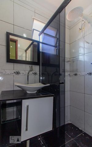 Casa à venda com 256m², 3 quartos e 2 vagas Casa à venda com 256m², 3 quartos e 2 vagasBanheiro Suíte quarto 2