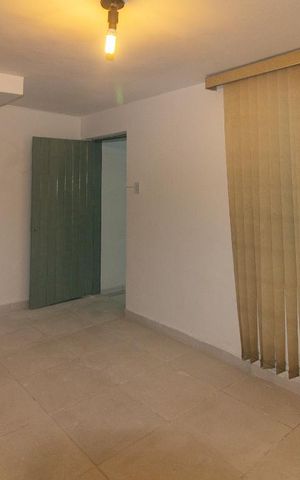 Casa à venda com 256m², 3 quartos e 2 vagas Casa à venda com 256m², 3 quartos e 2 vagasEdícula/Sala