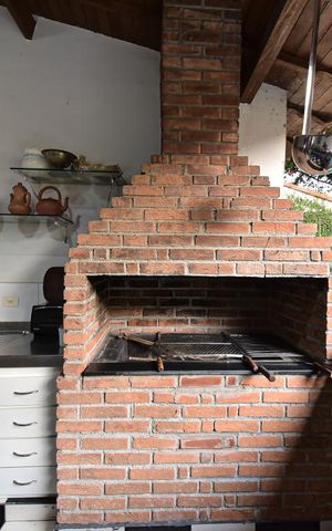 Casa para alugar com 550m², 4 quartos e 6 vagasChurrasqueira