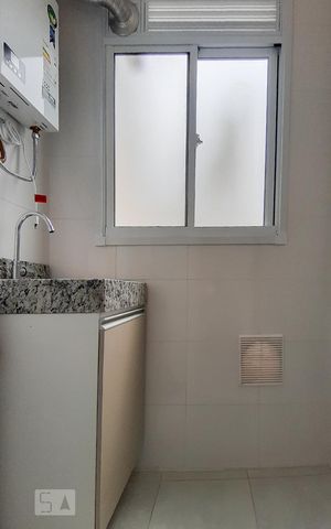 Apartamento para alugar com 42m², 2 quartos e 1 vaga Apartamento para alugar com 42m², 2 quartos e 1 vagaÁrea de Serviço