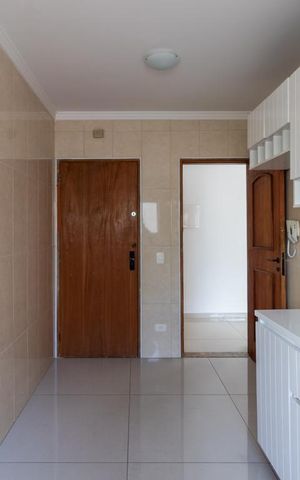 Apartamento para alugar com 115m², 3 quartos e 2 vagas Apartamento para alugar com 115m², 3 quartos e 2 vagasCozinha