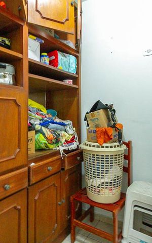Casa à venda com 172m², 3 quartos e 2 vagasQuarto de Serviço