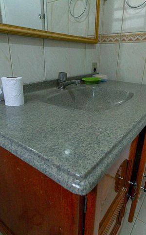 Casa à venda com 172m², 3 quartos e 2 vagasBanheiro