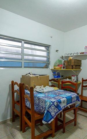 Casa à venda com 172m², 3 quartos e 2 vagasCopa e cozinha