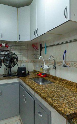 Casa à venda com 172m², 3 quartos e 2 vagasCopa e cozinha