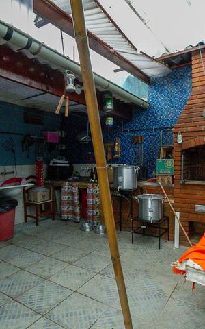 Casa à venda com 172m², 3 quartos e 2 vagasÁrea de serviço e churrasqueira