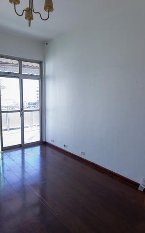 Apartamento à venda com 128m², 3 quartos e 2 vagas Apartamento à venda com 128m², 3 quartos e 2 vagasSala