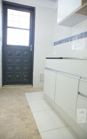 Apartamento para alugar com 65m², 2 quartos e sem vagaCozinha