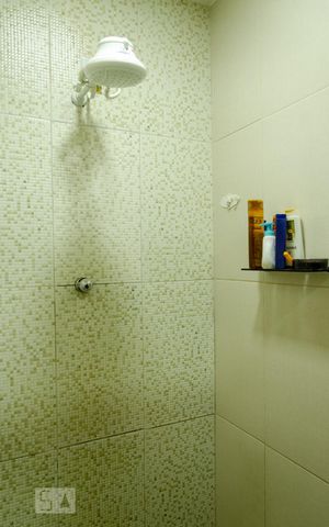 Casa à venda com 46m², 2 quartos e sem vaga Casa à venda com 46m², 2 quartos e sem vagaChuveiro