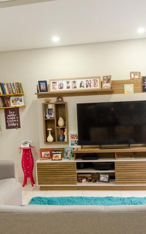 Casa à venda com 46m², 2 quartos e sem vaga Casa à venda com 46m², 2 quartos e sem vagaSala
