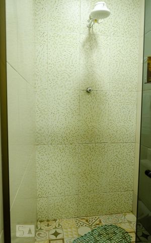 Casa à venda com 46m², 2 quartos e sem vaga Casa à venda com 46m², 2 quartos e sem vagaBanheiro - Box