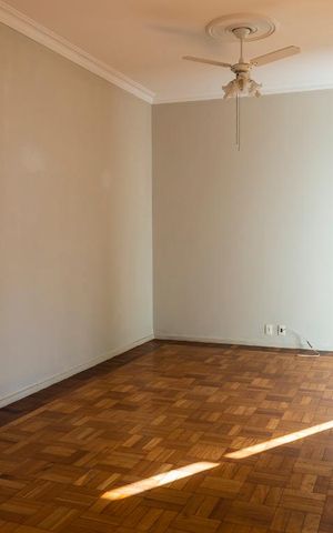 Apartamento à venda com 230m², 3 quartos e 1 vaga Apartamento à venda com 230m², 3 quartos e 1 vagaSala