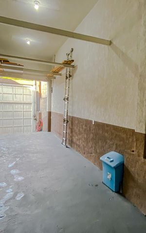 Casa à venda com 215m², 3 quartos e 3 vagasGaragem