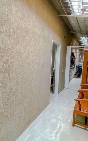 Casa à venda com 215m², 3 quartos e 3 vagasCorredor