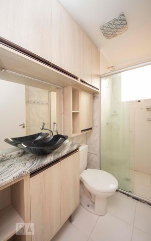 Apartamento à venda com 49m², 2 quartos e 1 vaga Apartamento à venda com 49m², 2 quartos e 1 vagaBanheiro