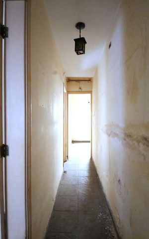 Casa à venda com 253m², 4 quartos e 3 vagasCorredor 