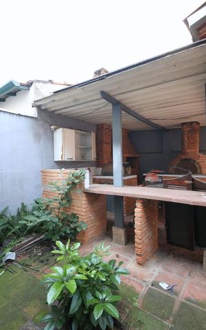 Casa à venda com 253m², 4 quartos e 3 vagasChurrasqueira 