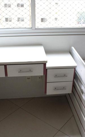 Apartamento à venda com 96m², 3 quartos e 2 vagasQuarto 1 - Escrivaninha