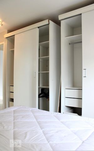 Apartamento à venda com 96m², 3 quartos e 2 vagasSuíte - Armários