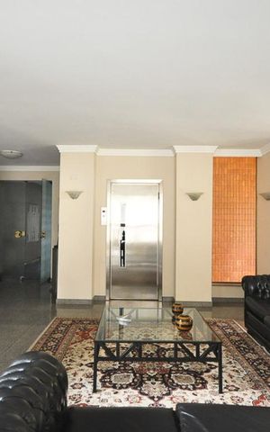 Apartamento à venda com 300m², 4 quartos e 4 vagasHall social