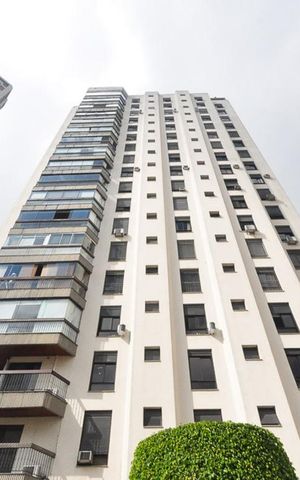 Apartamento à venda com 300m², 4 quartos e 4 vagasFachada