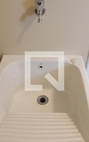 Apartamento para alugar com 65m², 2 quartos e 1 vagaDetalhe da area de serviço