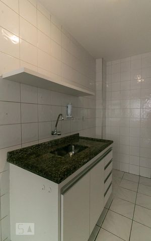 Apartamento à venda com 60m², 2 quartos e 1 vaga Apartamento à venda com 60m², 2 quartos e 1 vagaCozinha