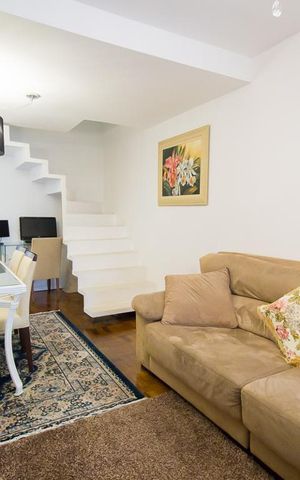 Casa à venda com 165m², 3 quartos e 2 vagasSala