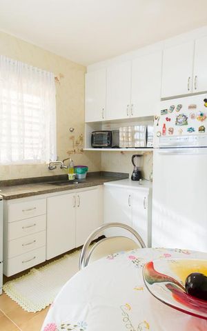Casa à venda com 165m², 3 quartos e 2 vagasCozinha
