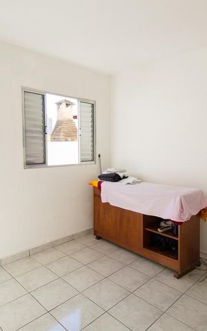 Casa à venda com 165m², 3 quartos e 2 vagasQuarto de Serviço