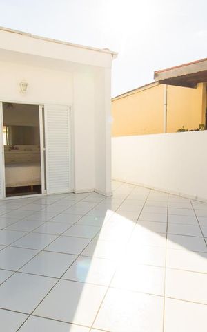 Casa à venda com 165m², 3 quartos e 2 vagasSacada