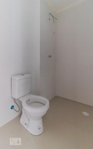 Apartamento à venda com 42m², 2 quartos e sem vaga Apartamento à venda com 42m², 2 quartos e sem vagaBanheiro