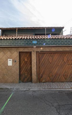 Casa de condomínio à venda com 90m², 1 quarto e 1 vaga Casa de condomínio à venda com 90m², 1 quarto e 1 vagaFachada