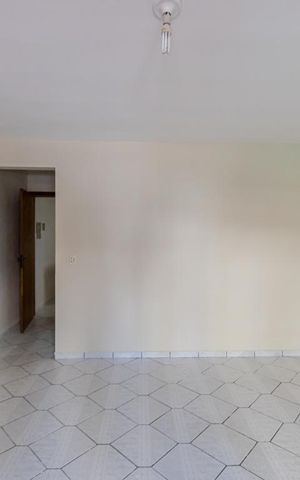 Casa de condomínio à venda com 90m², 1 quarto e 1 vaga Casa de condomínio à venda com 90m², 1 quarto e 1 vagaSuite
