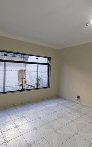 Casa de condomínio à venda com 90m², 1 quarto e 1 vaga Casa de condomínio à venda com 90m², 1 quarto e 1 vagaSala