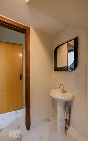 Casa de condomínio à venda com 90m², 1 quarto e 1 vaga Casa de condomínio à venda com 90m², 1 quarto e 1 vagaLavabo