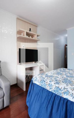 Casa para alugar com 143m², 3 quartos e 2 vagasSuíte