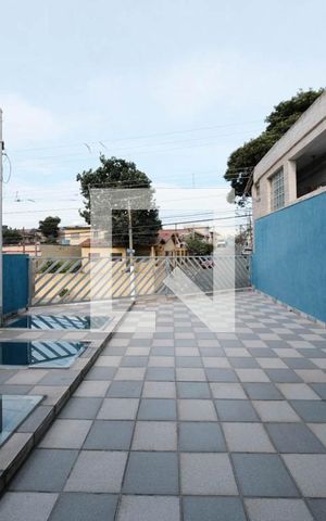 Casa para alugar com 143m², 3 quartos e 2 vagasSuíte