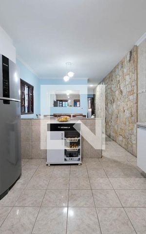 Casa para alugar com 143m², 3 quartos e 2 vagasCozinha