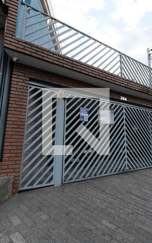 Casa para alugar com 143m², 3 quartos e 2 vagasFachada