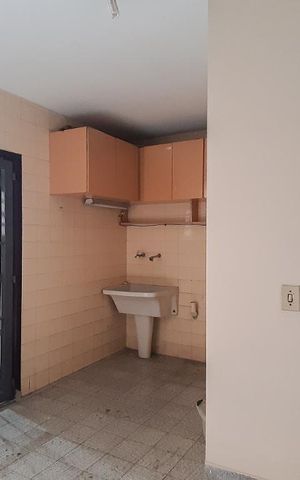 Casa à venda com 130m², 2 quartos e 2 vagas Casa à venda com 130m², 2 quartos e 2 vagasÁrea de Serviço